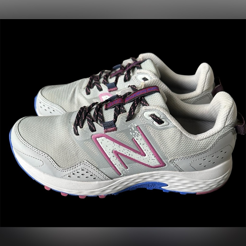 NEW BALANCE WOMEN'S 410 V8 TRAIL RUNNING SHOE GREY BLUE Pink SIZE 10 no box